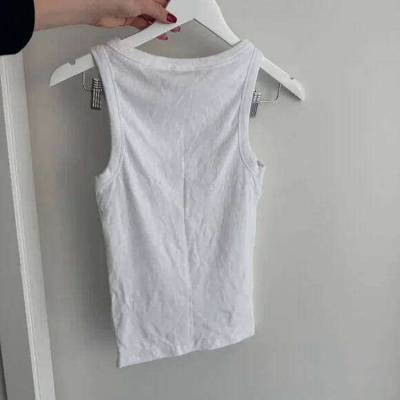 ME + EM | White Button Down Rib Vest/Tank - Picture 4 of 4